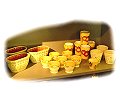 Glas, Keramik, Dekoration in allen Farben, Formen und Variationen