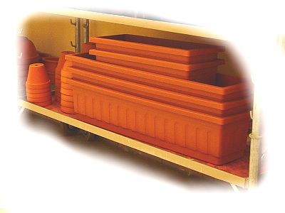 Detailfoto Blumenk&auml;sten und -t&ouml;pfe, Pflanzschalen, &Uuml;bert&ouml;pfe, Grabvasen